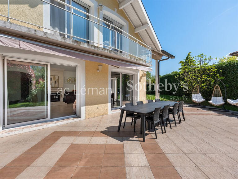 Maison Veigy-Foncenex - 4 chambres - 190m²