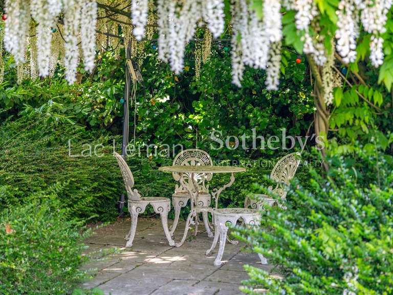 Maison Veigy-Foncenex - 5 chambres - 500m²