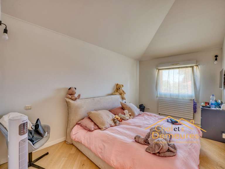 Maison Veigy-Foncenex - 6 chambres - 280m²