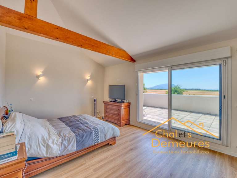 Maison Veigy-Foncenex - 6 chambres - 280m²