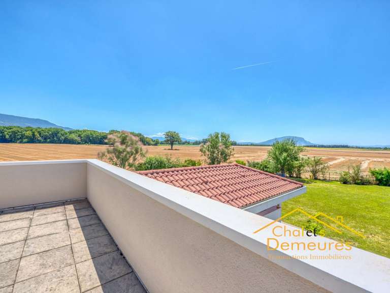 Maison Veigy-Foncenex - 6 chambres - 280m²