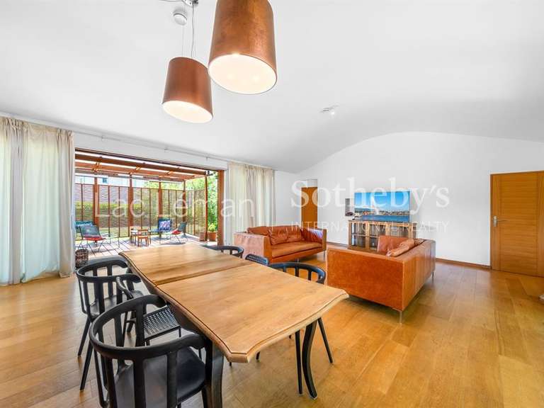 Maison Veigy-Foncenex - 6 chambres - 238m²