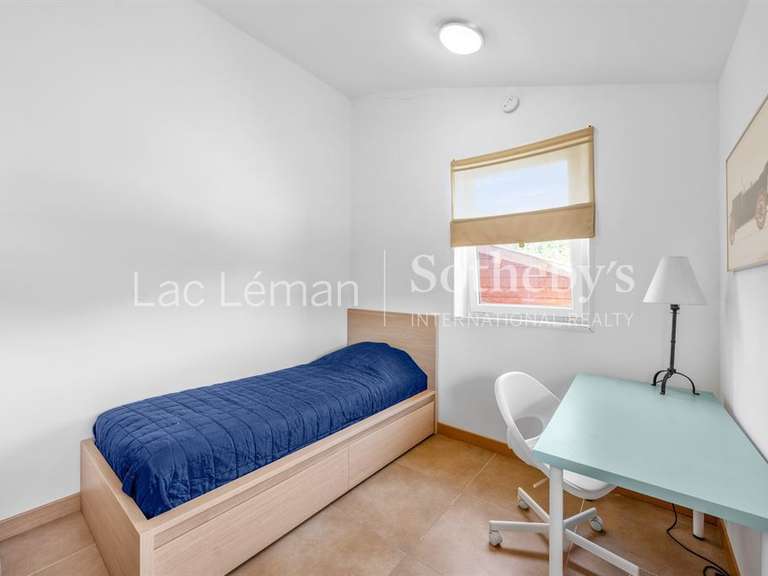 Maison Veigy-Foncenex - 6 chambres - 238m²