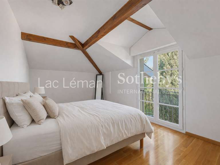 Maison Veigy-Foncenex - 5 chambres - 430m²