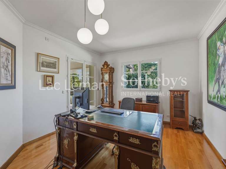 Maison Veigy-Foncenex - 5 chambres - 430m²