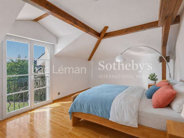 Maison Veigy-Foncenex - 5 chambres - 430m²