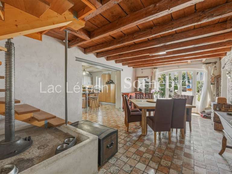 House Veigy-Foncenex - 4 bedrooms - 251m²