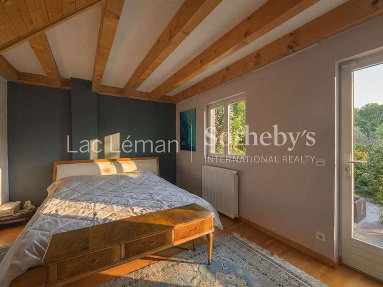 Maison Veigy-Foncenex - 2 chambres - 300m²