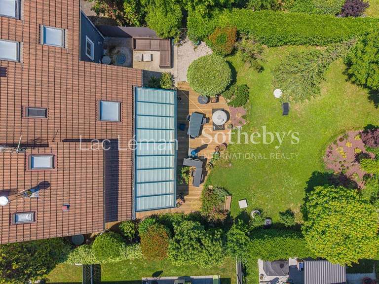 House Veigy-Foncenex - 4 bedrooms - 251m²