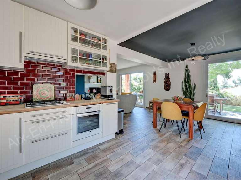 Maison Velaux - 5 chambres - 160m²