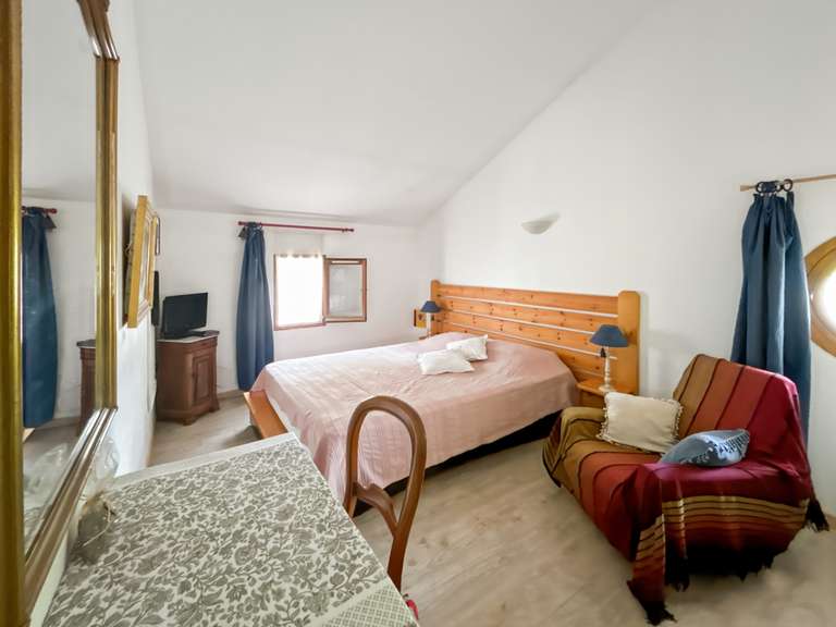 Maison Velleron - 5 chambres - 160m²