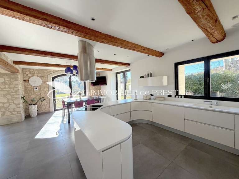 House Velleron - 5 bedrooms - 464m²