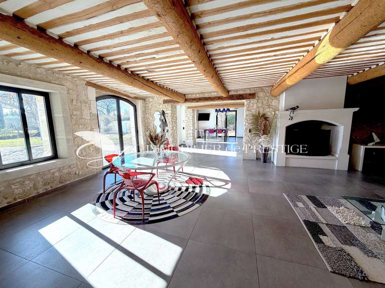 House Velleron - 5 bedrooms - 464m²