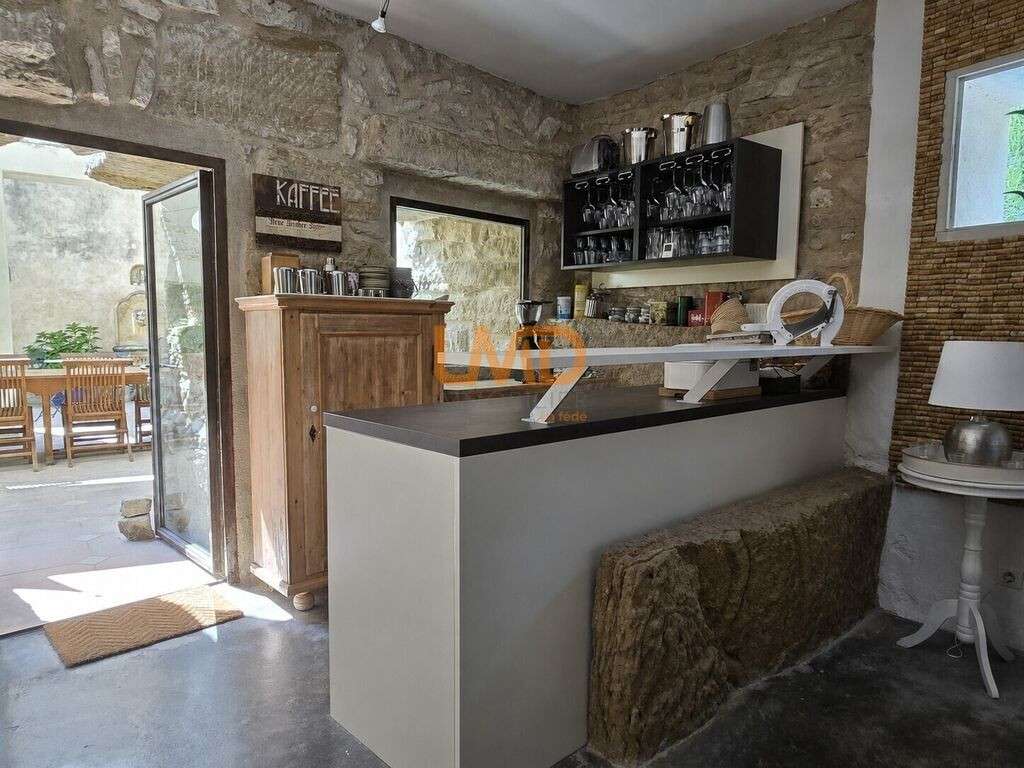Maison Velleron