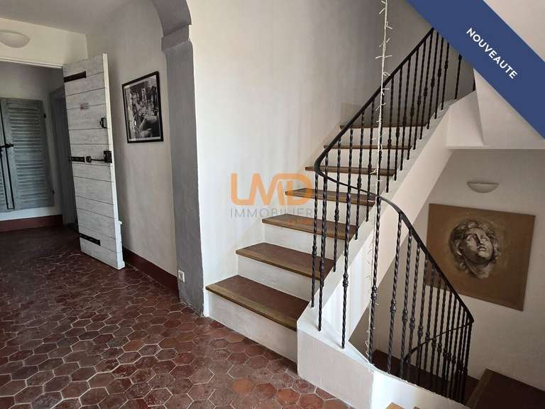 Maison Velleron - 9 chambres - 370m²