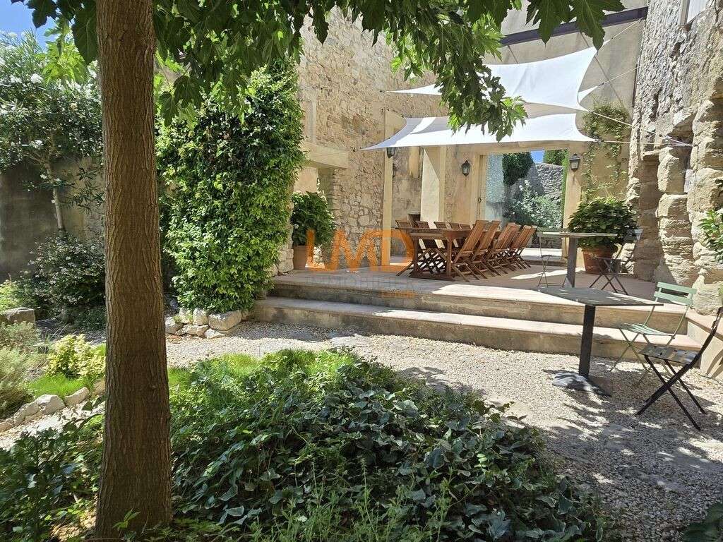 Maison Velleron