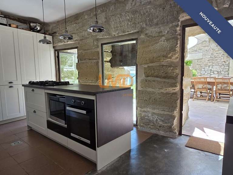 Maison Velleron - 9 chambres - 370m²