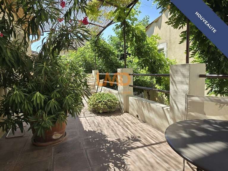 Maison Velleron - 9 chambres - 370m²