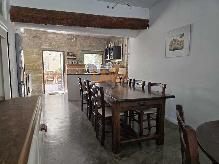 Maison Velleron - 9 chambres - 370m²