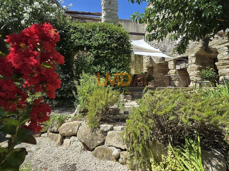 Maison Velleron - 9 chambres - 370m²