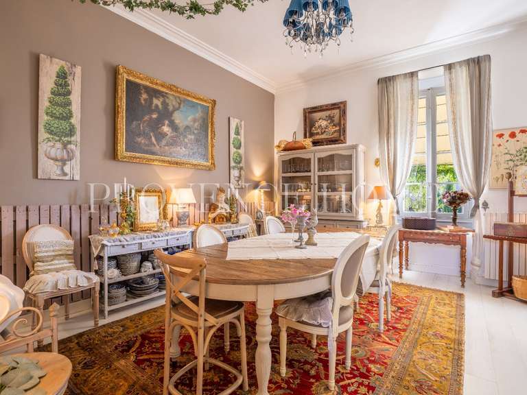Propriété Velleron - 8 chambres - 400m²