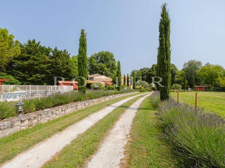 Villa Velleron - 9 chambres - 282m²