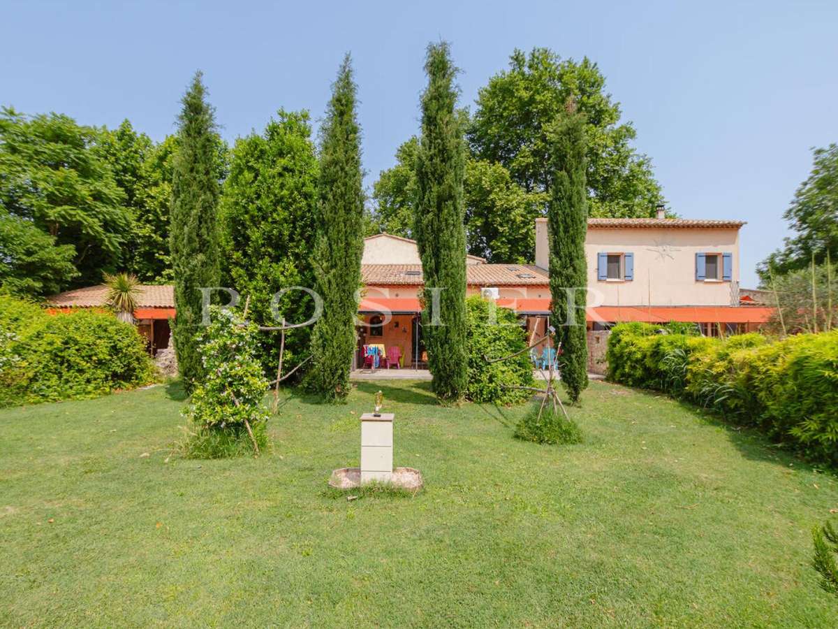 Villa Velleron