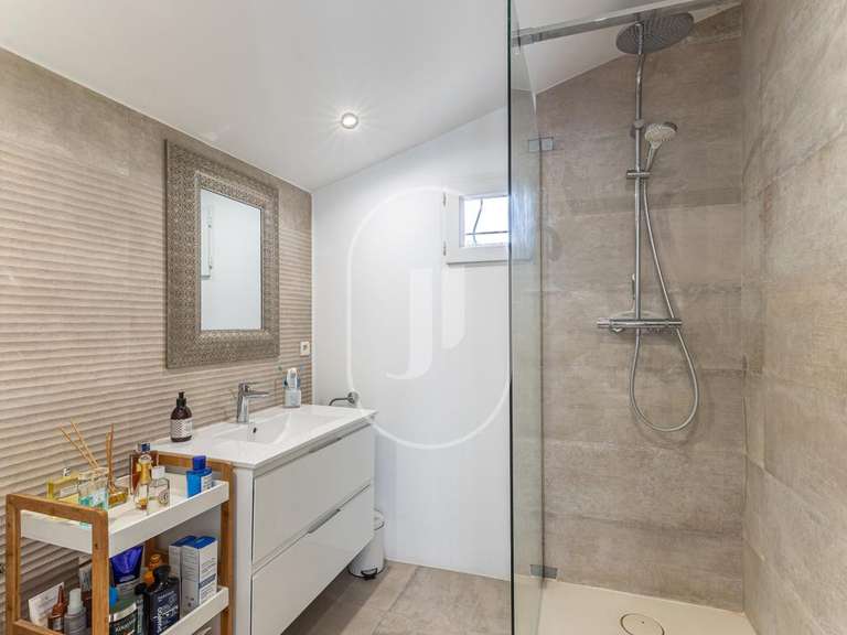 Villa Velleron - 4 bedrooms - 137m²