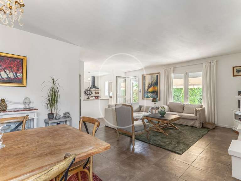 Villa Velleron - 4 bedrooms - 137m²