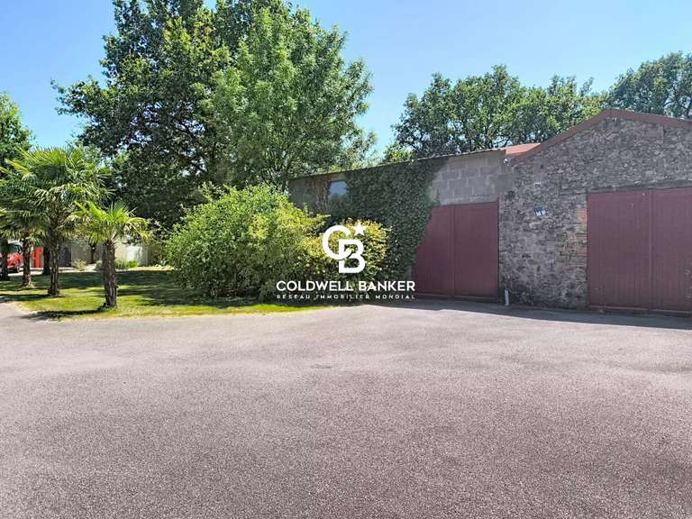 Maison Venansault - 3 chambres - 167m²
