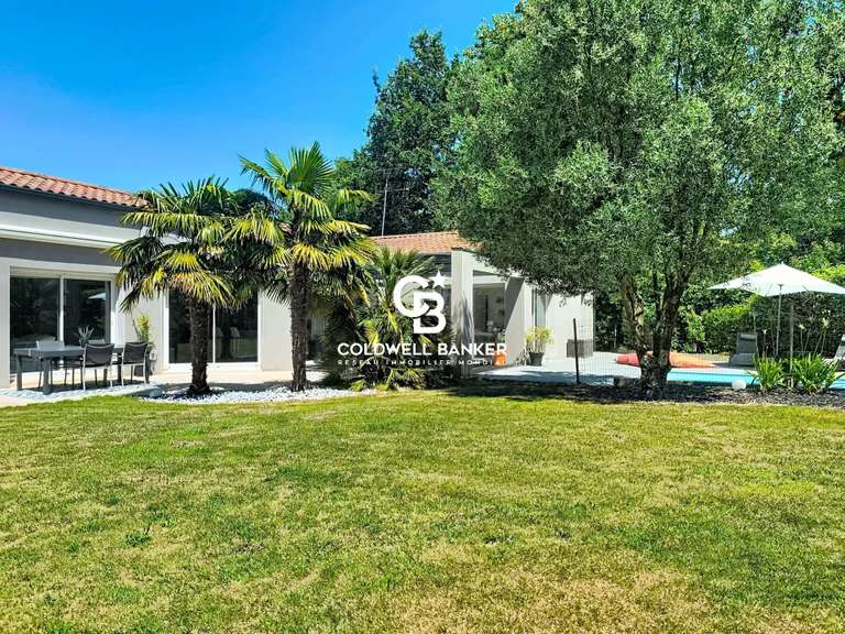 Maison Venansault - 3 chambres - 167m²