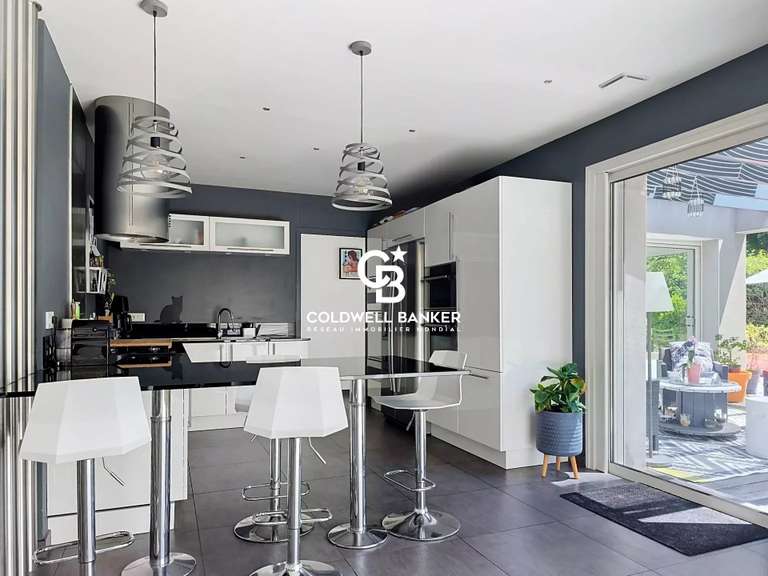 Maison Venansault - 3 chambres - 167m²