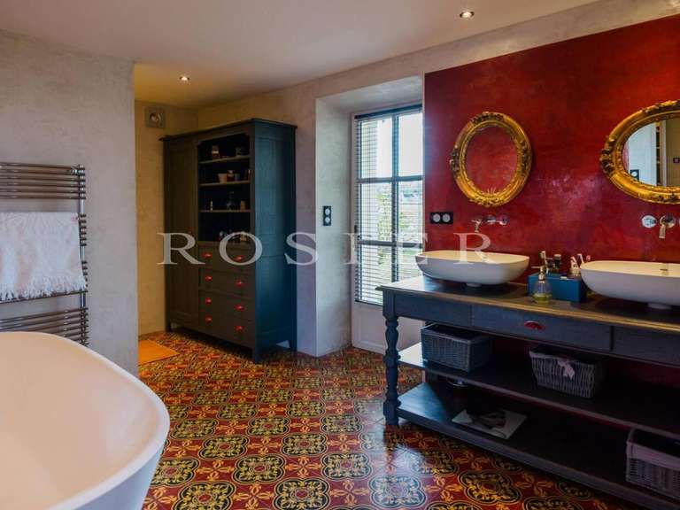 Maison Venasque - 8 chambres - 398m²