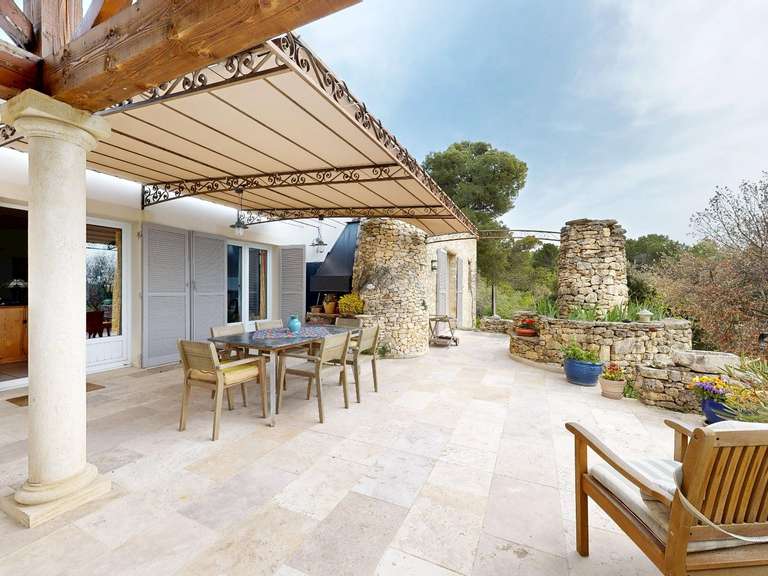 Maison Venasque - 4 chambres - 206m²