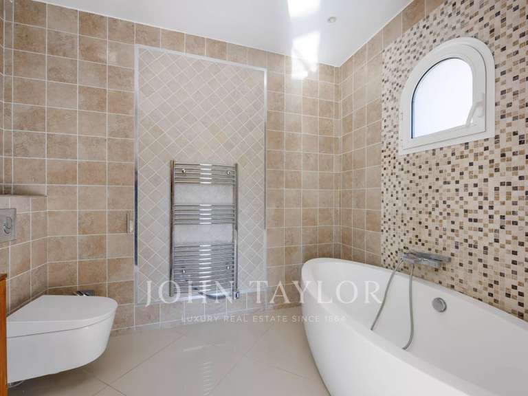 Maison Vence - 5 chambres - 252m²