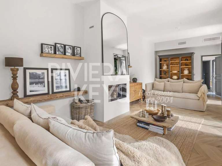 Maison Vence - 7 chambres - 197m²