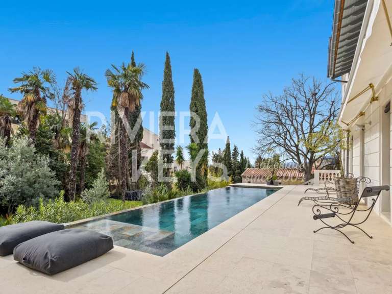 Maison Vence - 7 chambres - 197m²