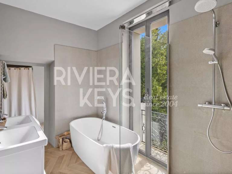 Maison Vence - 7 chambres - 197m²