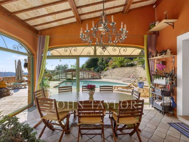 Maison Vence - 4 chambres - 194m²
