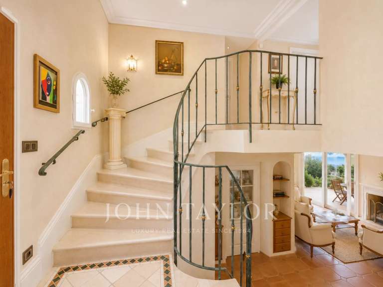 Maison Vence - 4 chambres - 194m²