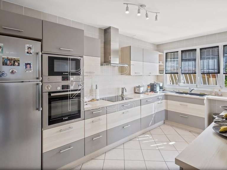 Maison Vence - 5 chambres - 220m²