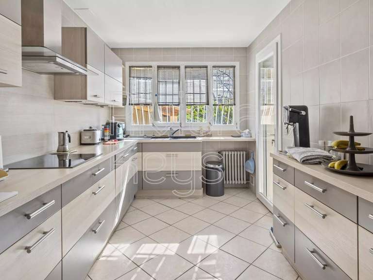 Maison Vence - 5 chambres - 220m²