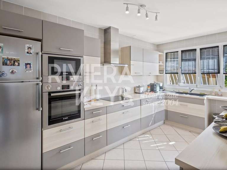 Maison Vence - 5 chambres - 220m²