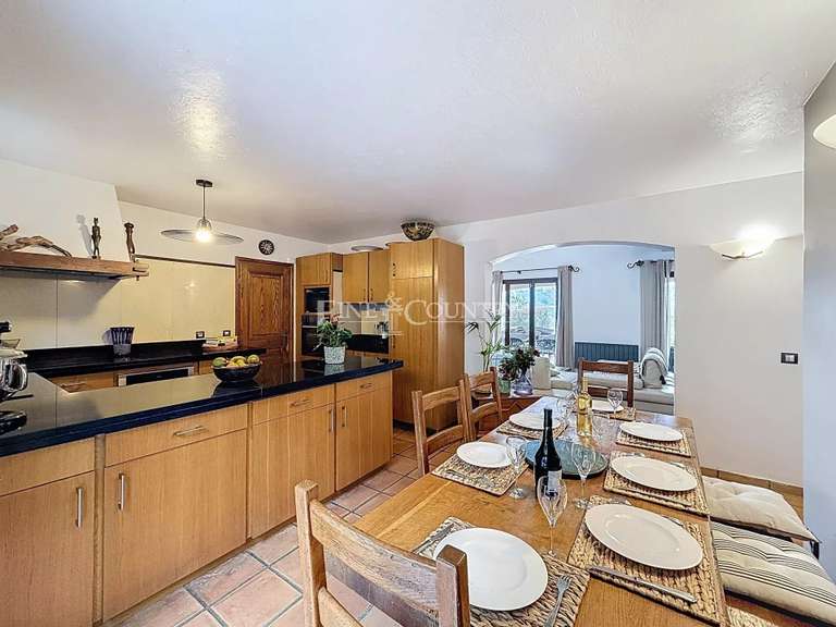 Maison Vence - 5 chambres - 188m²