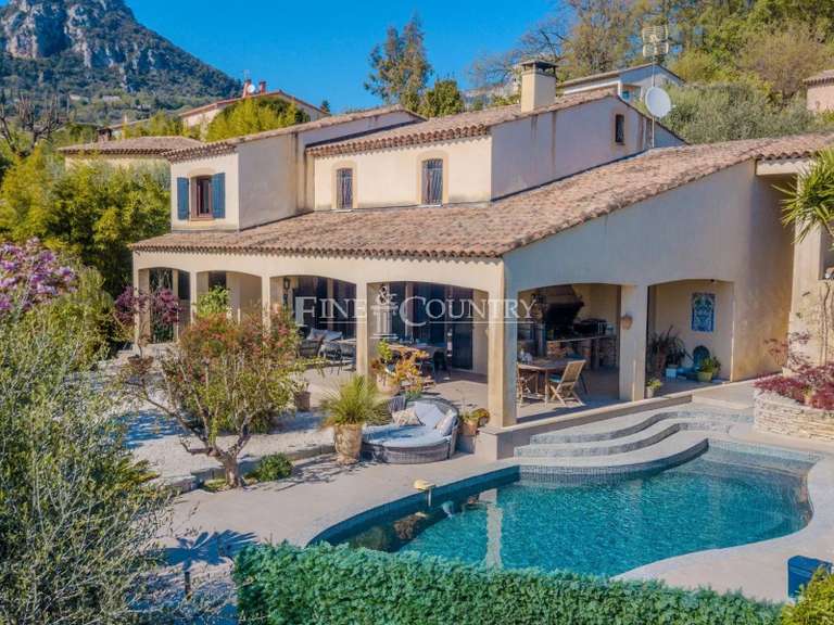 Maison Vence - 5 chambres - 188m²