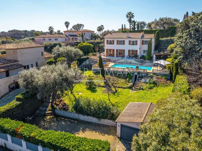 Maison Vence - 4 chambres - 181m²