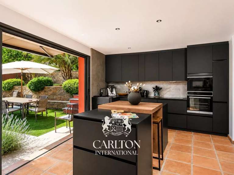 Villa Vence - 5 bedrooms - 301m²