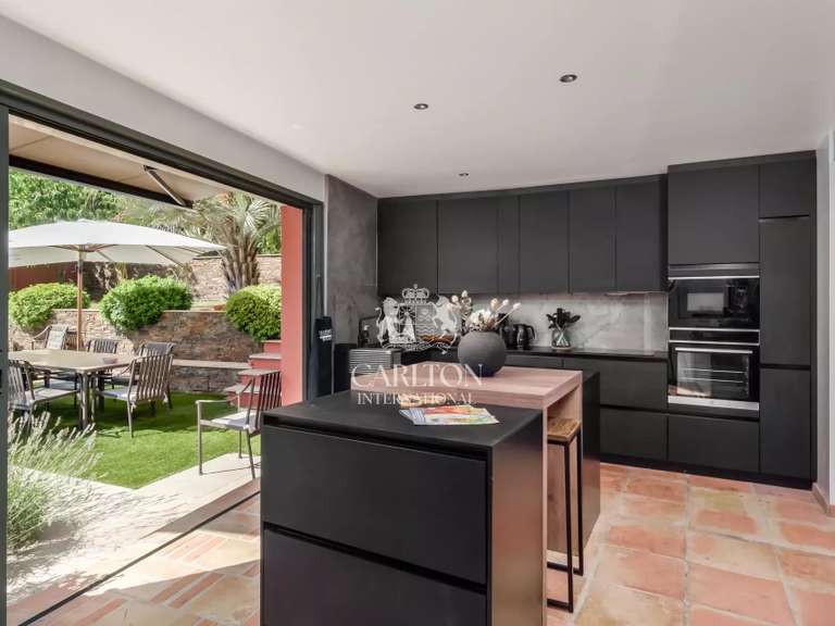 Villa Vence - 5 bedrooms - 301m²