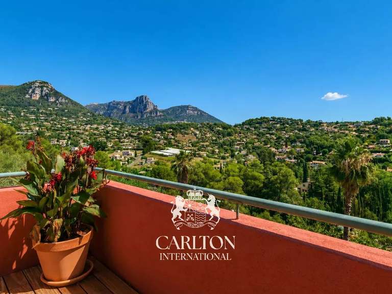 Villa Vence - 5 bedrooms - 301m²
