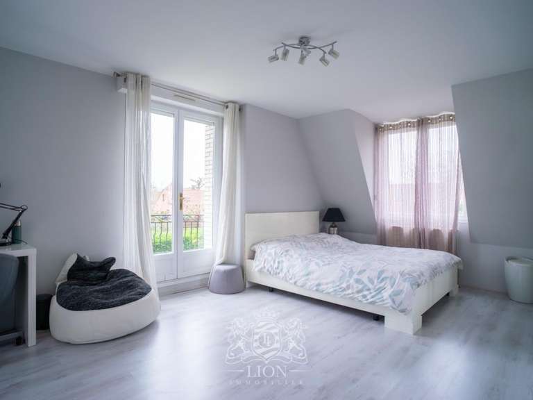House Vendeville - 6 bedrooms - 320m²